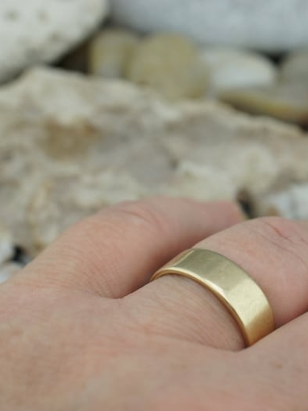 14K Classic Polished Gold Wedding Band Size 11.5 - Picture 2 of 8